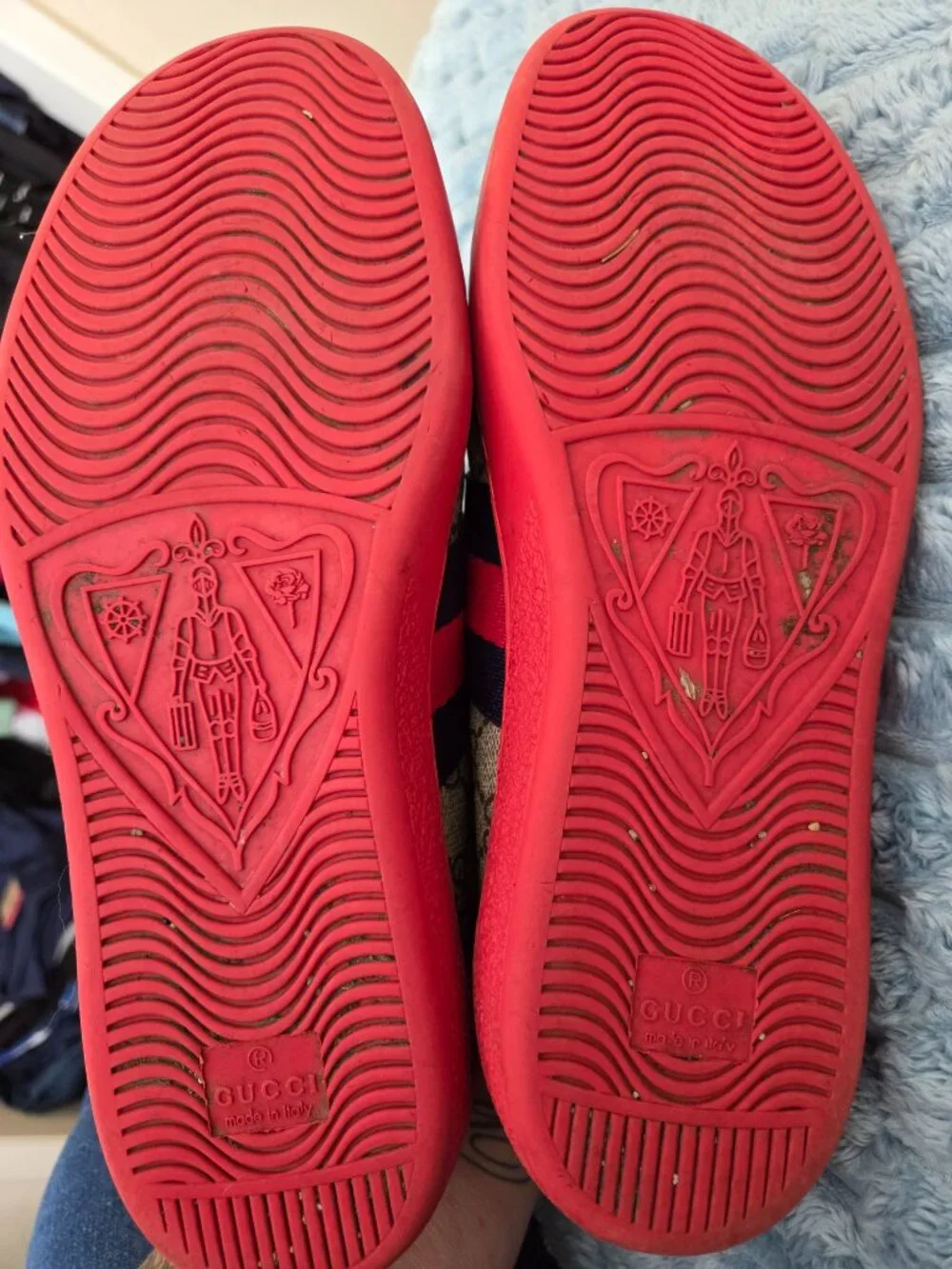 Mens Gucci Ace GG Supreme shoes size 9